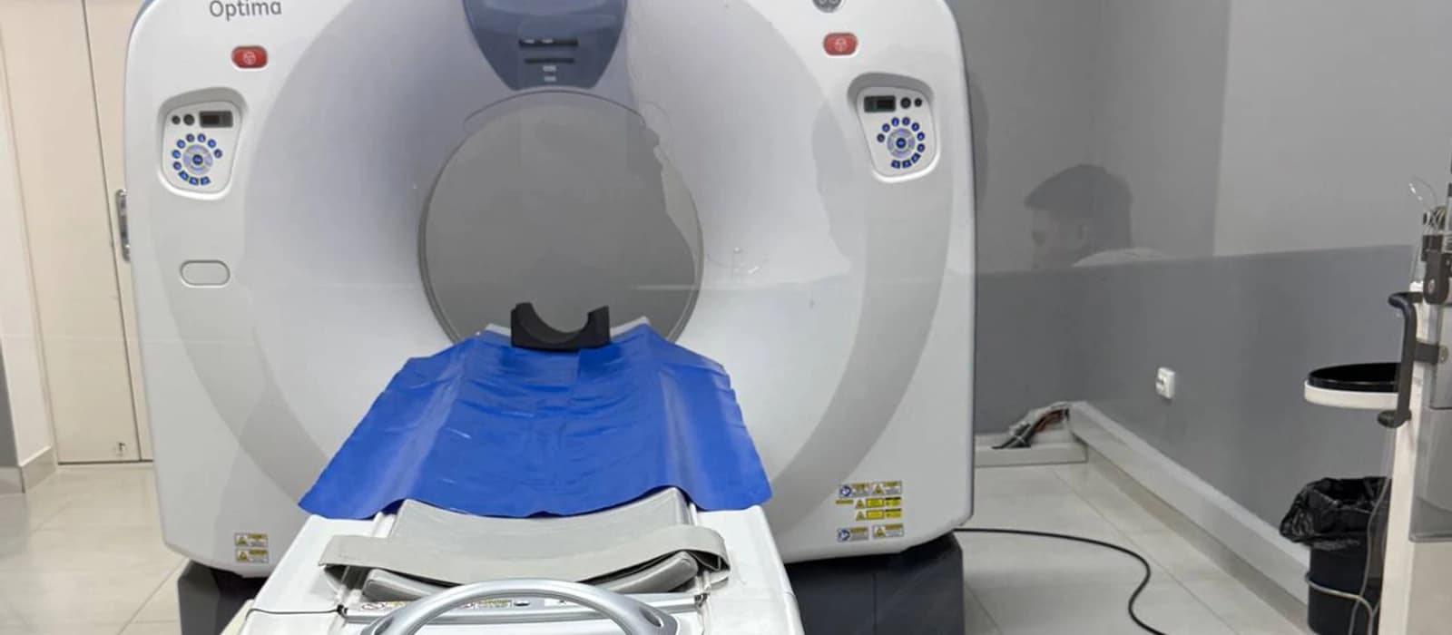 ProMed klinikasidagi GE Optima MSKT apparati — Toshkent